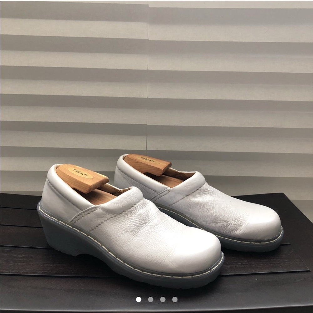 Dr Martens White Shoe with translucent platforms